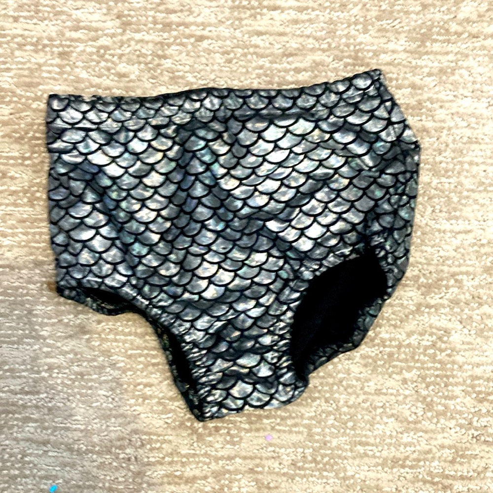 Bottoms for dance